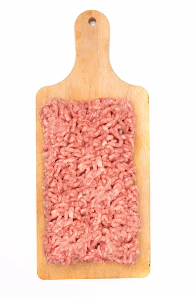 Nyers Darált Hús Vágódeszkán Fehér Alapon Elszigetelve Felülnézetben Csomagolt Fénykép — Stock Fotó