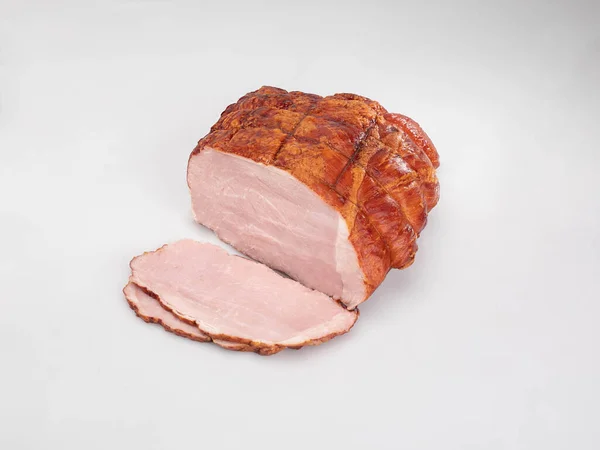 Gerookte Ham Één Stuk Gesneden Geïsoleerd Een Witte Achtergrond Zelfgemaakte — Stockfoto