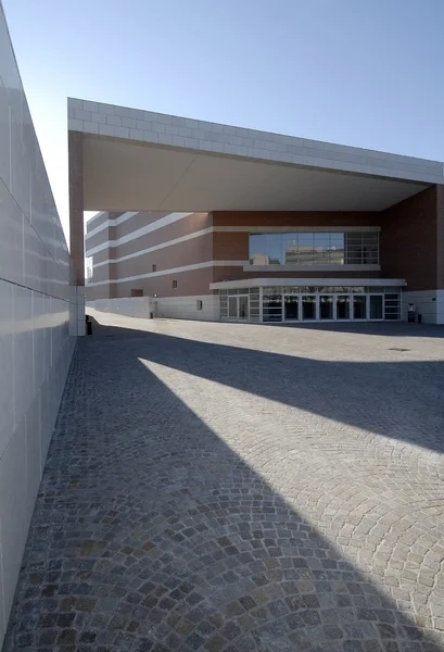 Vicenza yeni tiyatro