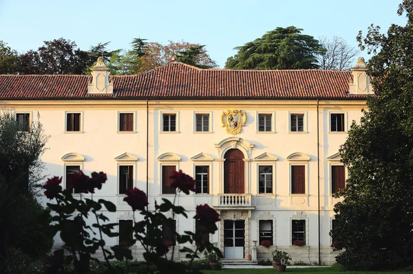 Monteviale manor — Stock Photo, Image