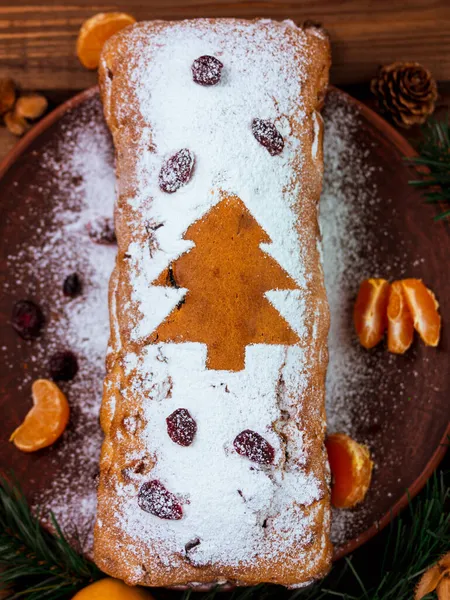 Gâteau Aux Fruits Noël Avec Sucre Poudre Mandarine Canneberge Sapin — Photo