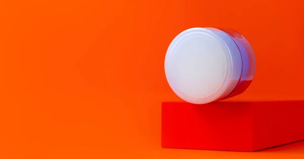 バイオレットクリーム瓶モックアップ幾何学的な表彰台オレンジの背景2022年の色のウェブサイトのバナー 天然アンチエイジング敏感肌保湿剤 スキンケアメイク化粧品パッケージテンプレートのバランス — ストック写真