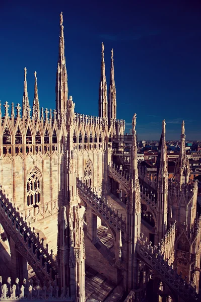 Catedral del Duomo en Milán, Italia — Foto de Stock