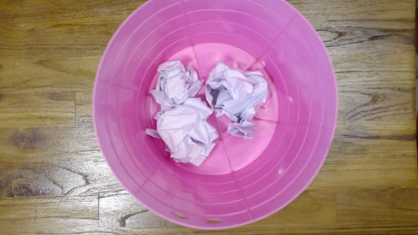 Idea Fail Concept Throw Crumpled Waste Paper Trash Overflowing Waste — Stock Video