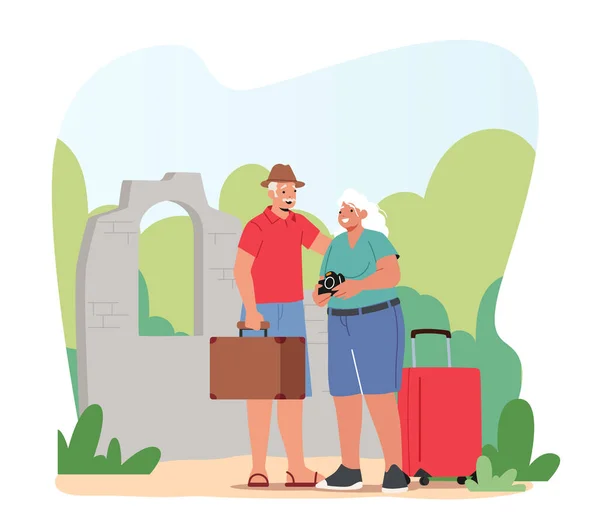 У віці пари Подорож, Пенсійна активність на відкритому повітрі, Подорож. Старші туристичні персонажі в поїздці, літні люди подорожують — стоковий вектор