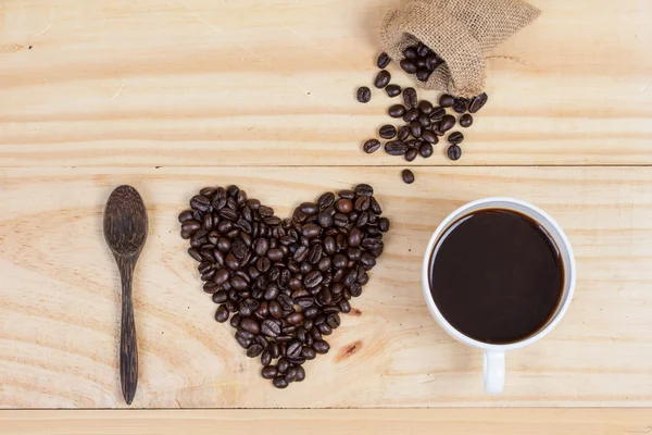 咖啡豆的心的形状 — 图库照片