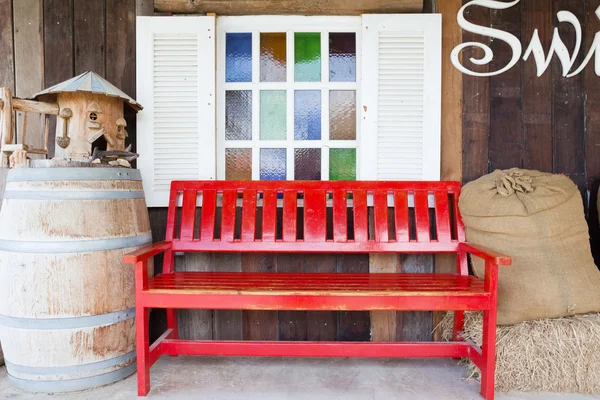 Red bench — Stok fotoğraf