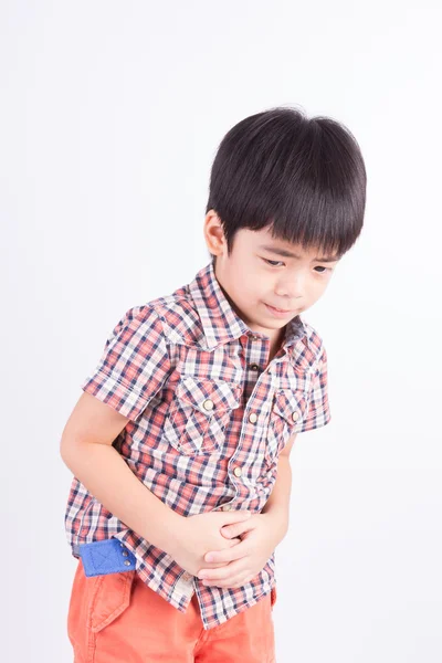 Kleiner Junge zeigt Bauchschmerzen — Stockfoto