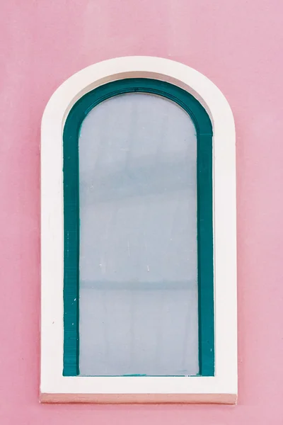 Grüne Holzfenster — Stockfoto