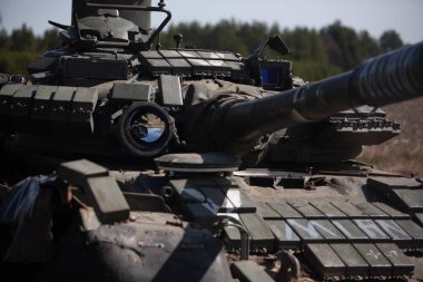 Tank mayında havaya uçtu.