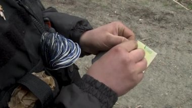 Preparing the plastid for the explosion