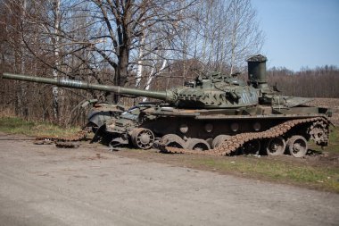 Rus tankı mayında havaya uçtu.