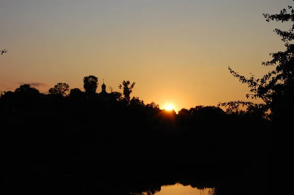 Sunset Silhouette Forest River Spring — ストック写真