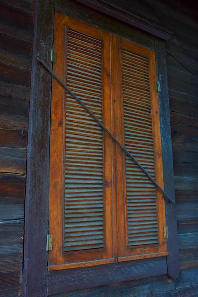 Wooden House Wooden Shutters — Stockfoto