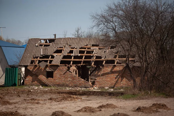 Разрушенный Дом После Столкновения Русской Бомбой — стоковое фото