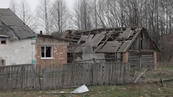 Ruinas Una Casa Destruida Por Una Bomba Rusa — Vídeos de Stock