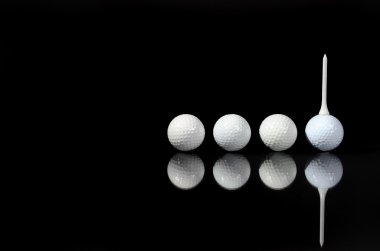 4 balls ve bir tee