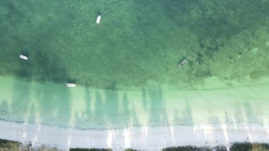 Tanzanya 'nın Zanzibar kıyısındaki okyanus manzarası