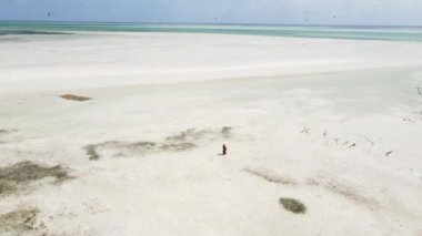 Tanzanya 'nın Zanzibar kıyısındaki okyanus manzarası