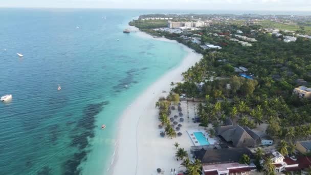 Paisagem oceânica perto da costa de Zanzibar, Tanzânia — Vídeo de Stock