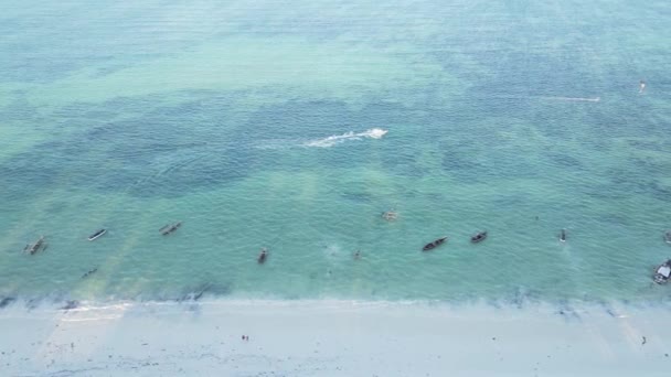 Video Zanzibar Tanzanya Açıklarında Okyanustaki Tekneleri Gösteriyor — Stok video