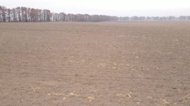 Sonbaharda boş tarla, hava manzarası