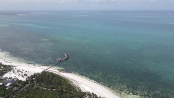 Aerial view of the Indian Ocean near the shore of the island of Zanzibar, Tanzania, slow motion — Stock Video