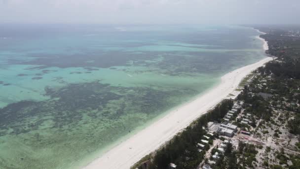 Indický oceán u pobřeží ostrova Zanzibar, Tanzanie, zpomalení — Stock video