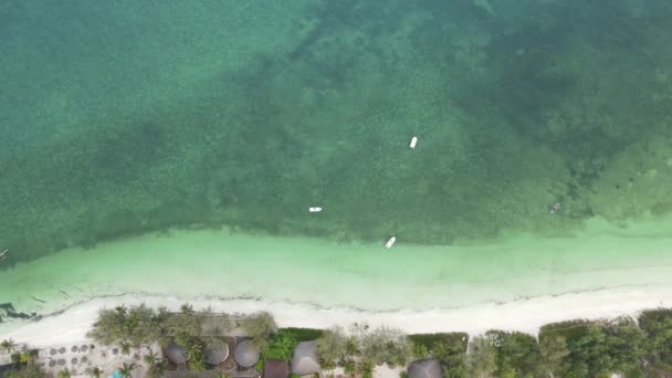 Indian Ocean near the coast of Zanzibar island, Tanzania, slow motion — Stock Video