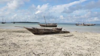 Zanzibar adasının kıyısı, Tanzanya, alçak gelgit, yavaş çekim