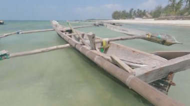 Zanzibar, Tanzanya - kıyıya yakın tekne, yavaş çekim