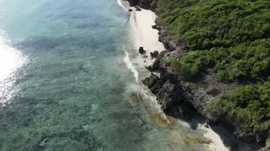 Tanzanya, Zanzibar adasındaki boş plaj, yavaş çekim