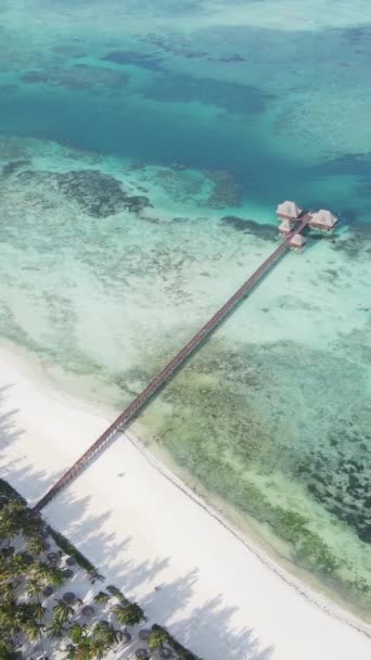 Vertical video house on stilts in the ocean on the coast of Zanzibar, Tanzania — Stock video