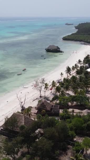 Vertical video house on stilts in the ocean on the coast of Zanzibar, Tanzania — Stock Video