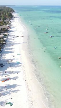 Tanzanya 'nın Zanzibar adasındaki sahil