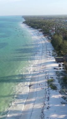Tanzanya 'nın Zanzibar adasındaki sahil