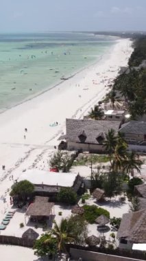 Tanzanya 'nın Zanzibar adasındaki sahil