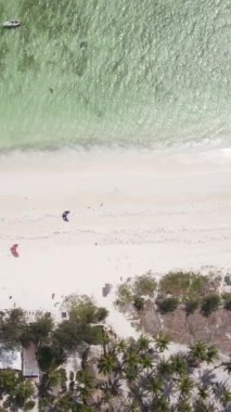 Tanzanya 'nın Zanzibar adasındaki sahil