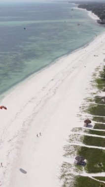 Tanzanya 'nın Zanzibar adasındaki sahil