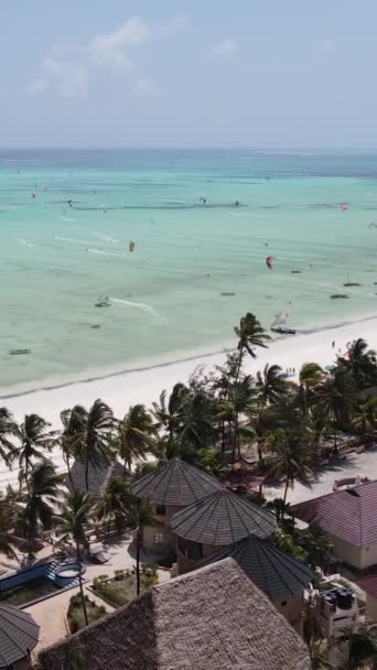 Strand a Zanzibár-sziget partján, Tanzánia — Stock videók