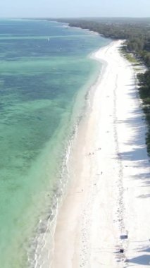Tanzanya 'nın Zanzibar adasındaki sahil