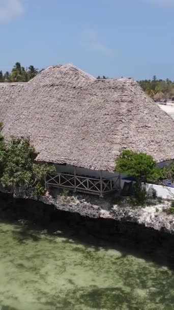 Tanzania - vertical video house on stilts in the ocean on the coast of Zanzibar, slow motion — 图库视频影像