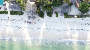 Tanzanya 'nın Zanzibar adasının dikey videosu, yavaş çekim