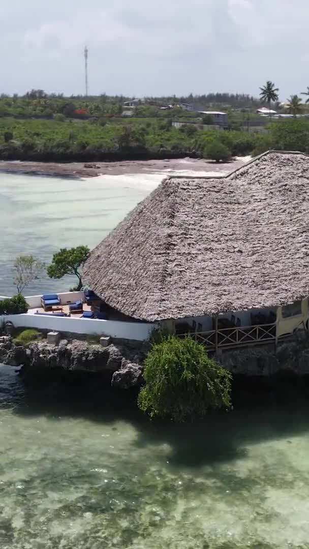 Zanzibar Tanzanie Maison Vidéo Verticale Sur Pilotis Dans Océan Sur — Video