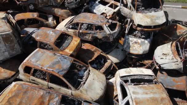 Vernietigde Beschoten Auto Stad Irpin Oekraïne Gevolgen Van Oorlog — Stockvideo