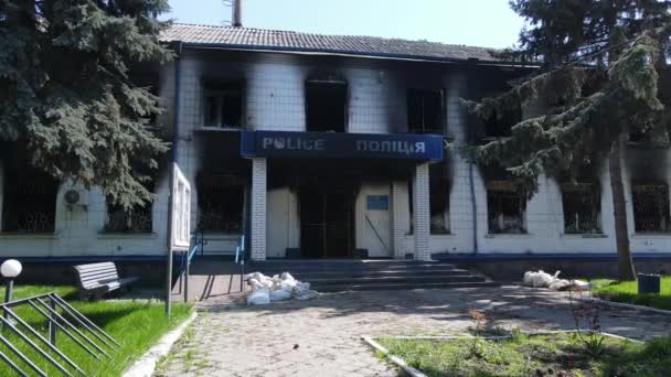 Guerra Ucrania Edificio Destruido Quemado Estación Policía Borodyanka Región Kiev — Vídeos de Stock