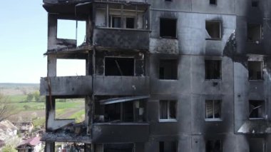 Ukrayna, Borodyanka - yıkılmış konut binası