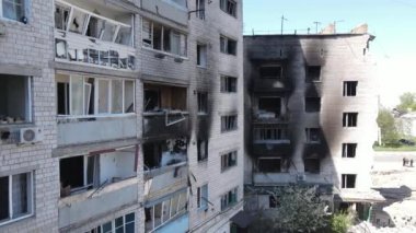 Ukrayna, Borodyanka - yıkılmış konut binası