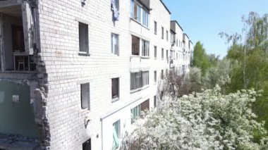 Ukrayna, Borodyanka - yıkılmış konut binası