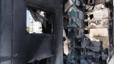 Ukrayna, Borodyanka - yıkılmış konut binası